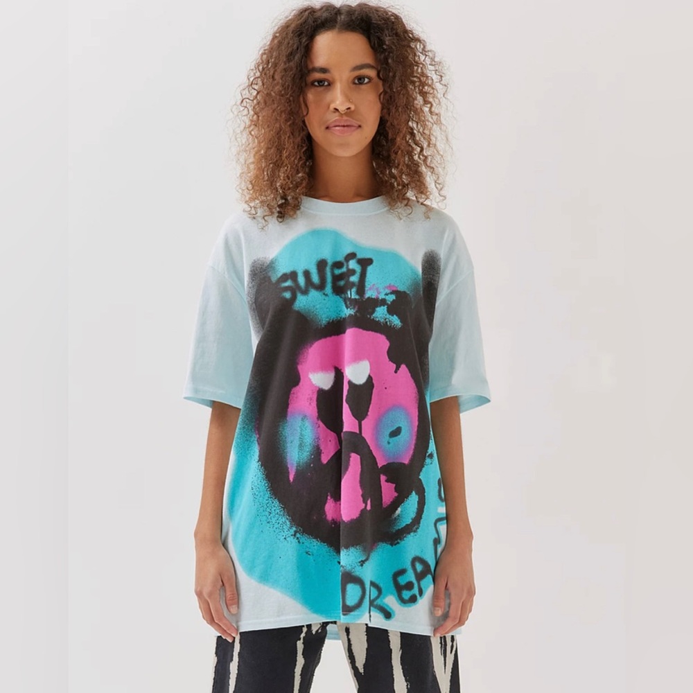 Urban Outfitters ‘Sweet Dreams’ Graffiti Art Oversized Tee
